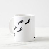 zwarte voetafdrukken koffiemok (Voorkant links)
