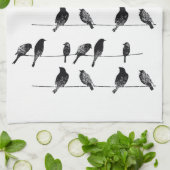 Zwarte vogels op een dradenkruis theedoek (Gevouwen)