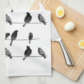 Zwarte vogels op een dradenkruis theedoek (Quarter Fold)
