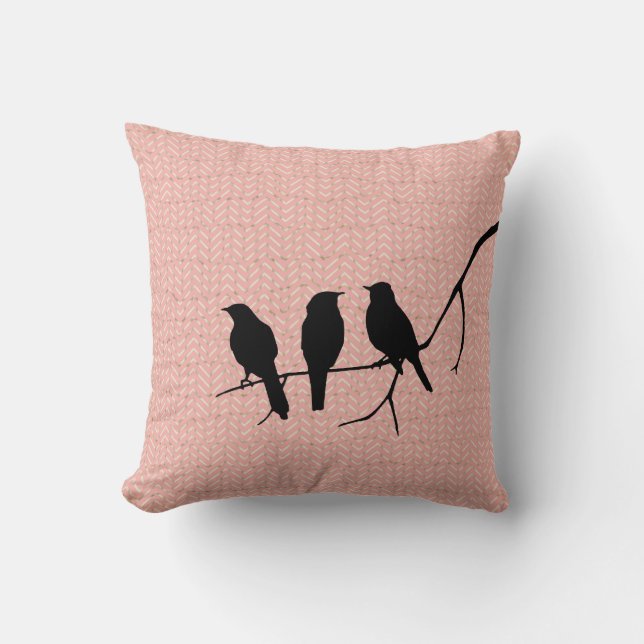 Zwarte vogels op roze Zigzag Patroon Kussen (Voorkant)