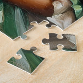 Zwarte vrouw die een boek binnenshuis leest legpuzzel (Zijkant)