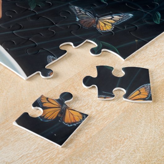 Zwarte Vrouw Fairy In Witte Kleding Schilderen Legpuzzel (Zijkant)