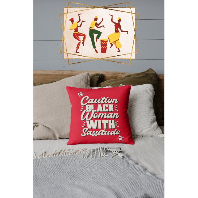 zwarte vrouw met asitude kussen (Creator heeft geüpload)