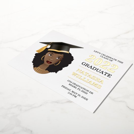 Zwarte vrouw met stuiknop, klasse 20XX Folie Uitnodiging (Gedraaid)