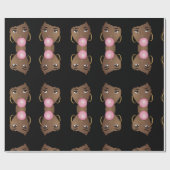 zwarte vrouw, popping roze bublegum cadeaupapier (Vlak)