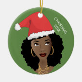 Zwarte vrouw, rode kerstmuts, huidig jaar, groen keramisch ornament (Voorkant)