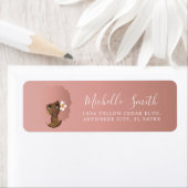 Zwarte vrouw, roze natuurlijke haarkleur met venti etiket (Insitu)