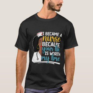 Zwarte vrouw verpleegster verpleegster schrobben A T-shirt