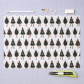 Zwarte vrouwen gekleed in de Zwarte kerstboomfeest Tissuepapier (Craft)