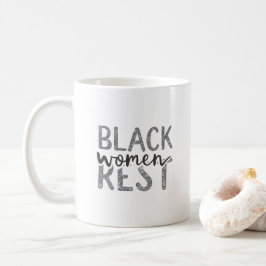 Zwarte vrouwen rusten koffiemok