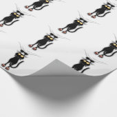 Zwarte vun-kattebak met omlaag omslagpapier cadeaupapier (Hoek)