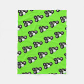 Zwarte wand en Kat op groen, Fleece Deken (Voorkant)