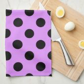 Zwarte wandelpunten op lila theedoek (Quarter Fold)