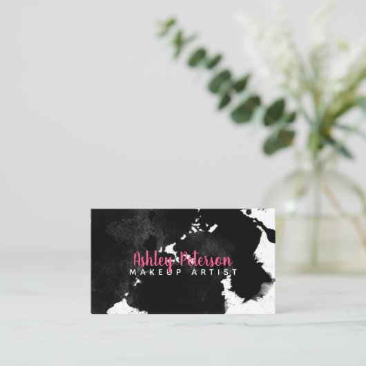 zwarte waterverf brushtrokes make-up typografie visitekaartje (Staand voorkant)
