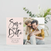 Zwarte Waterverf penseelkalligrafie Foto Save The Date (Staand voorkant)