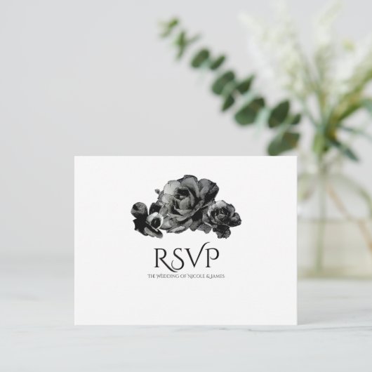 Zwarte Waterverf Rozen Elegant Wedding RSVP Uitnodiging Briefkaart (Staand voorkant)