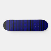 Zwarte Wavy Lines - op Blauw Skateboard (Horizontaal)