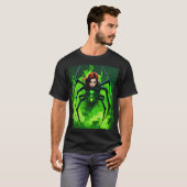 Zwarte weduwe spin met neon groene rook rond de t-shirt (Voorkant volledig)