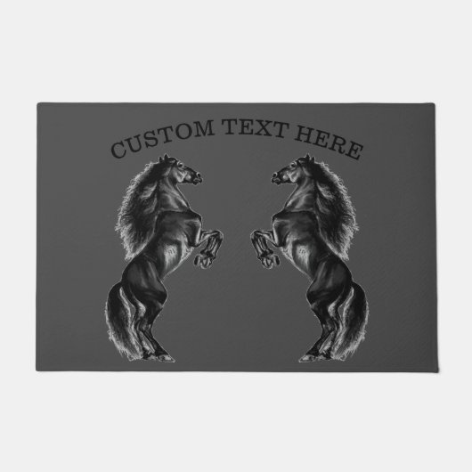 Zwarte Wild Horse Deurmat met aangepaste tekst (Voorkant)