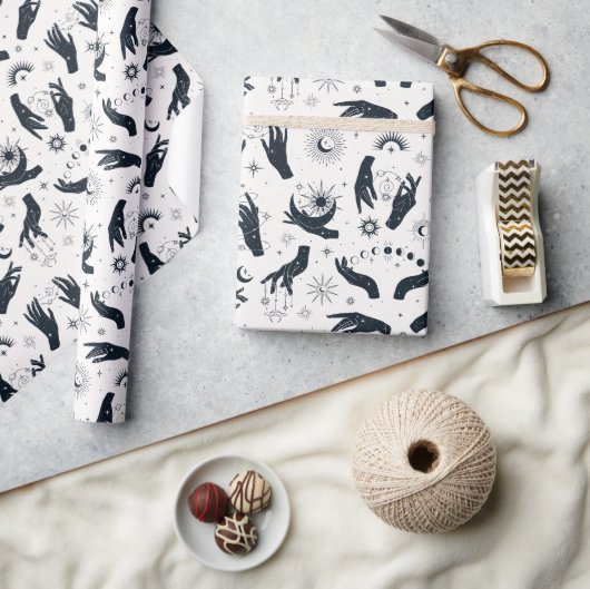 Zwarte witte Boho Moon mystieke hand Cadeaupapier (Crafts)