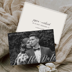 Zwarte & Witte Calligrafie Huwelijksfoto in Old Mo Save The Date