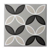 Zwarte witte en grijze ronde of bloempitten tegeltje (Voorkant)