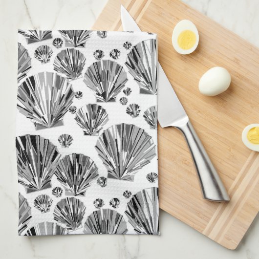 Zwarte, witte en zilvergrijze zeeschelpen theedoek (Quarter Fold)