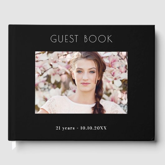 Zwarte witte foto collage op jaardag gastenboek (Voorkant)
