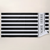 Zwarte-witte gestreepte badhanddoek met naam (Voorkant)