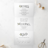 Zwarte, witte initialen en ampersand, roos bruilof drieluik uitnodiging (Binnen)