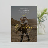 Zwarte witte kalligrafie 2 fotominimalistische bru folie uitnodiging (Staand Voorkant)