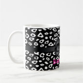 Zwarte witte luipaardprint met boog gepersonalisee koffiemok (Links)