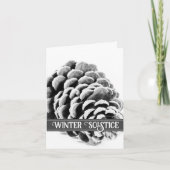 Zwarte Witte Pijnboomkegel Fijne Winterzonnewende Kaart (Voorkant)