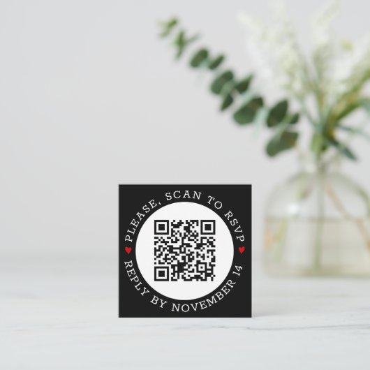 Zwarte witte QR-code RSVP grens rode harten bruilo Informatiekaartje (Staand voorkant)