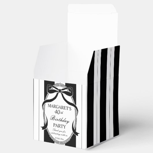 Zwarte witte retro strepen verjaardag gunsten aang bedankdoosjes (Geopend)