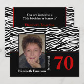 Zwarte witte rode zebra print 70e verjaardag foto kaart (Voorkant / Achterkant)