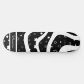 Zwarte & witte sterren op lijnen aangepaste naam persoonlijk skateboard (Horizontaal)