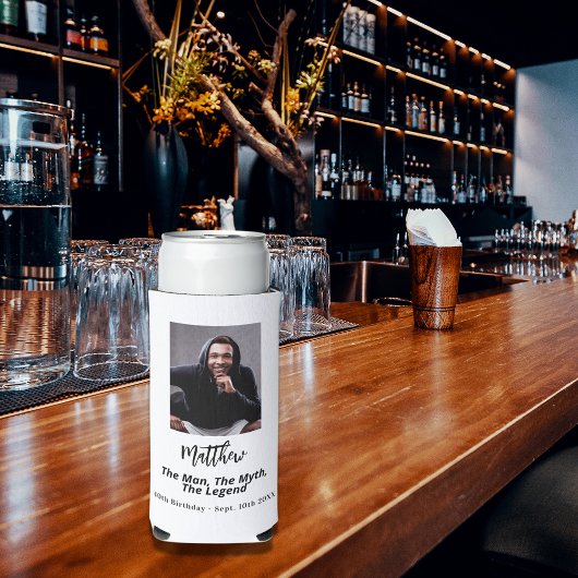 Zwarte witte verjaardagsfoto man mythe legende seltzer blikjeskoeler