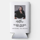 Zwarte witte verjaardagsfoto man mythe legende seltzer blikjeskoeler (Achterkant)