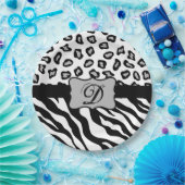 Zwarte witte Zebra Leopard Skin Monogram Papieren Bordje (Feest)