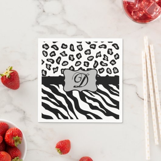 Zwarte witte Zebra Leopard Skin Monogram Servetten (Insitu)