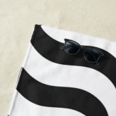 zwarte + witte zebra streep patroon moderne kussen strandlaken (In situ)