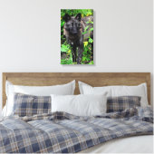 Zwarte Wolf Stretched Canvas Print (Insitu (Slaapkamer))