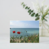 Zwarte Zee en rode papavers Briefkaart (Staand voorkant)
