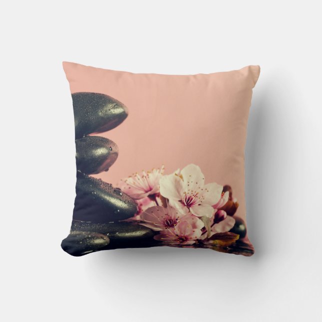 Zwarte Zen stenen bloemen Kussen (Voorkant)