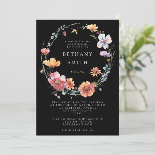 Zwarte Zomer Wildflower Bachelorette Party Kaart (Staand voorkant)