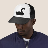 zwarte-zwaanpictogram trucker pet (In situ)