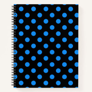 Zwartr achtergrond blauwe polka stippen notitieboek