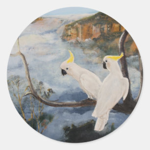 ZwavelCrested Cockatoos in de blauwe bergen' Ronde Sticker