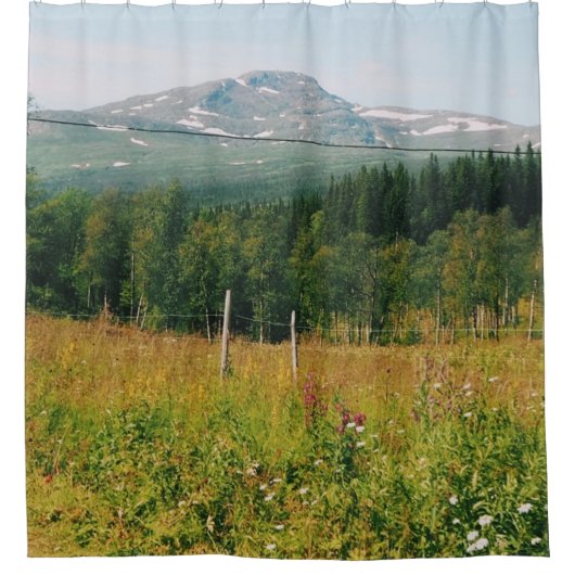 Zweeds berglandschap douchegordijn (Voorkant)